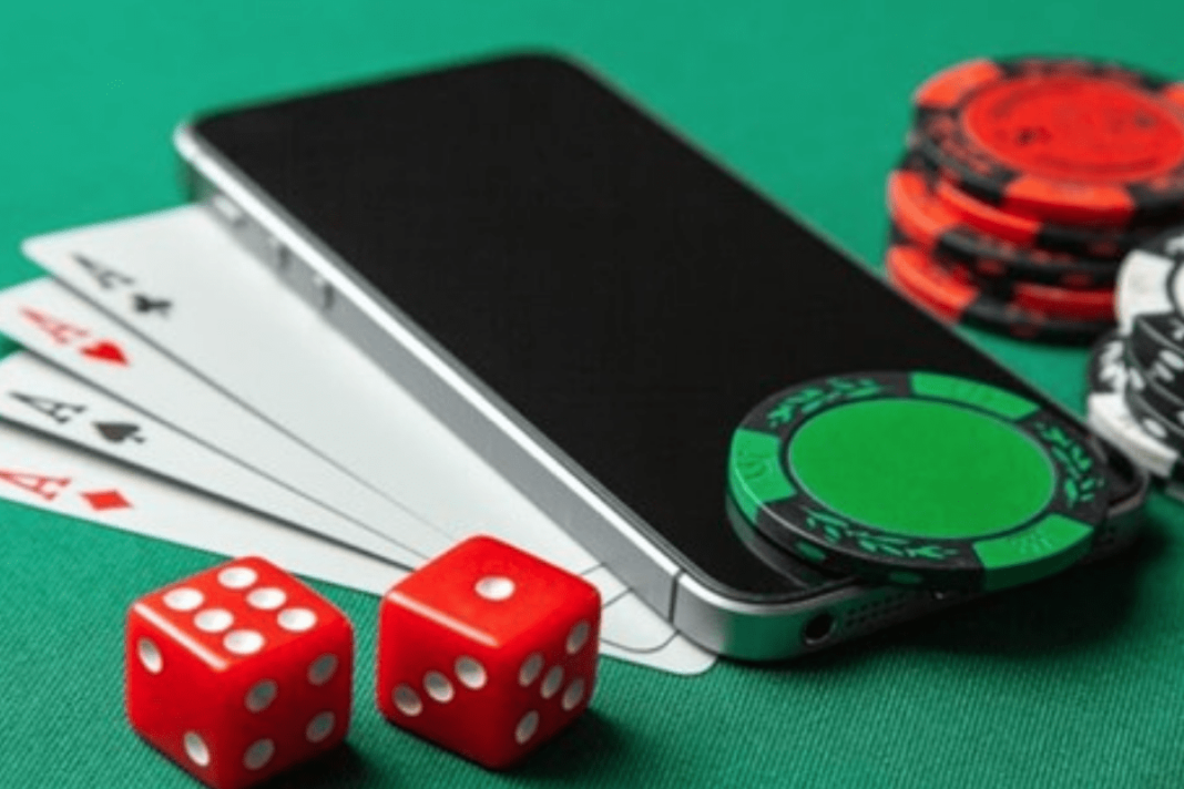how to play at online casinos when travelling abroad?