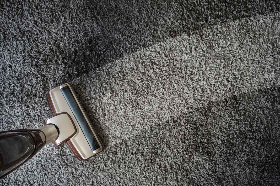 what techniques are utilized by experts for carpet cleaning?