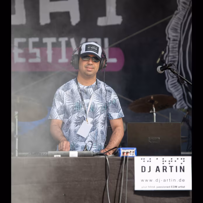 DJ ARTIN-1